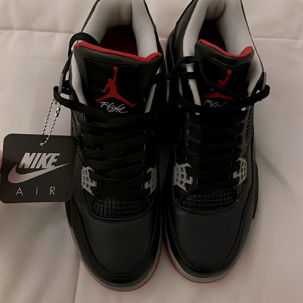 Air Jordan 4 “Bred reimagined”